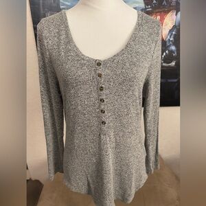 Old Navy Long Sleeve Sweater Top